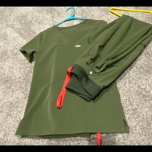 FIGS XXS DARK OLIVE JOGGER PANTS